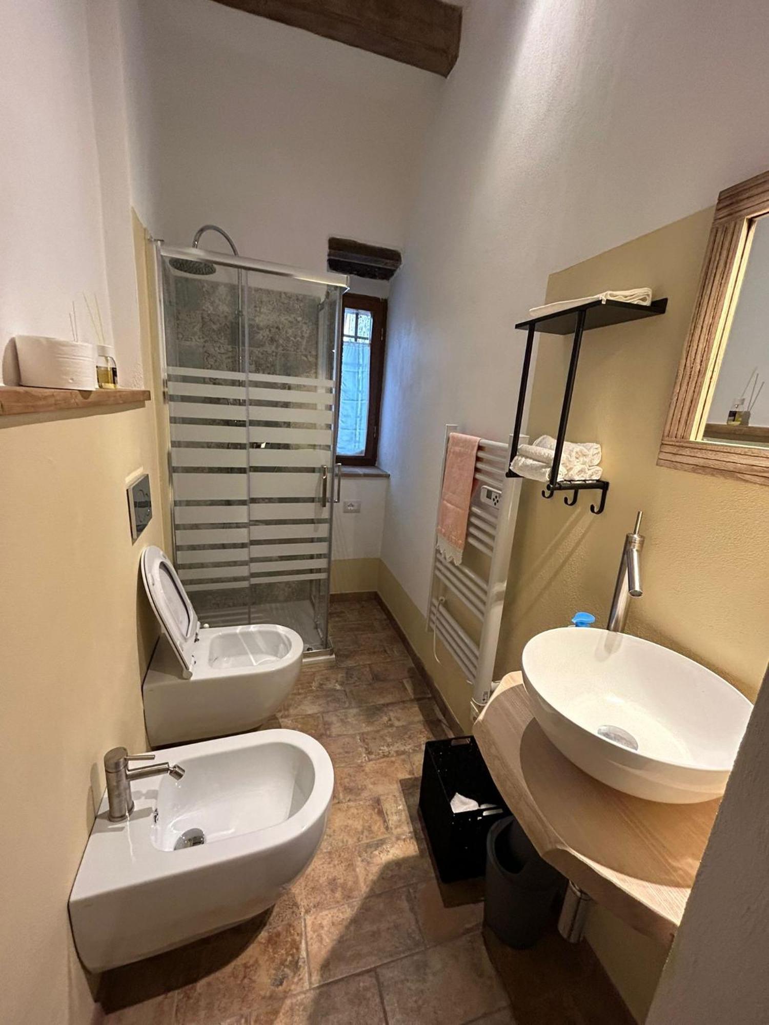 Borgo Di Mezzo Leilighet Castelnuovo dellʼAbate Eksteriør bilde
