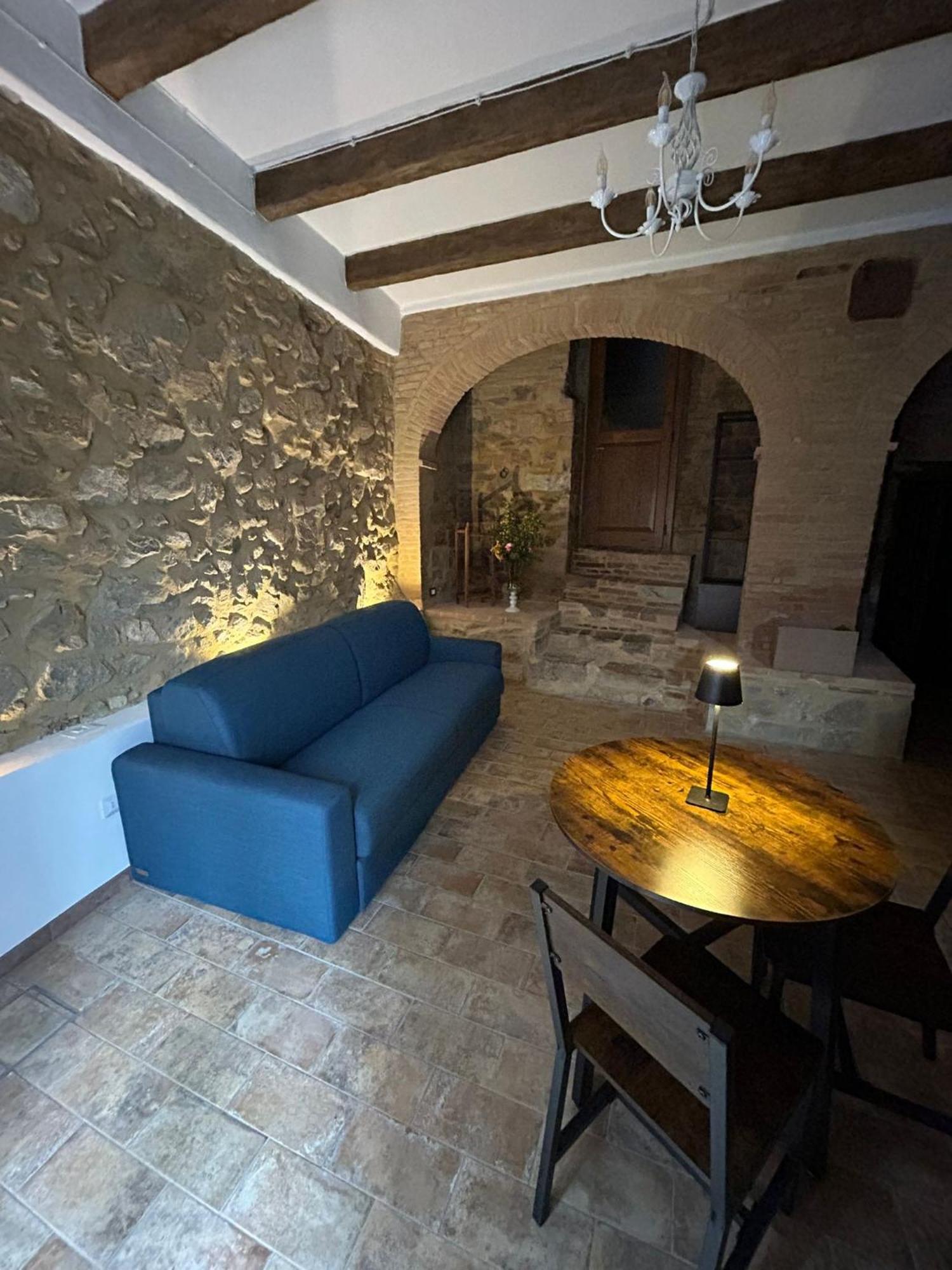 Borgo Di Mezzo Leilighet Castelnuovo dellʼAbate Eksteriør bilde