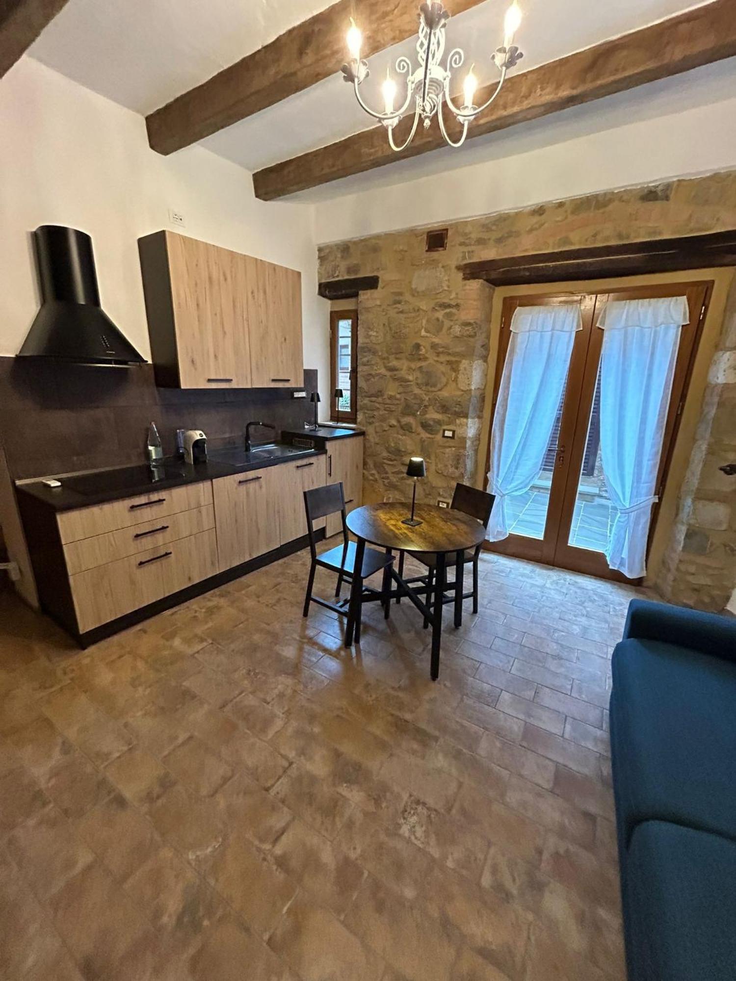 Borgo Di Mezzo Leilighet Castelnuovo dellʼAbate Eksteriør bilde